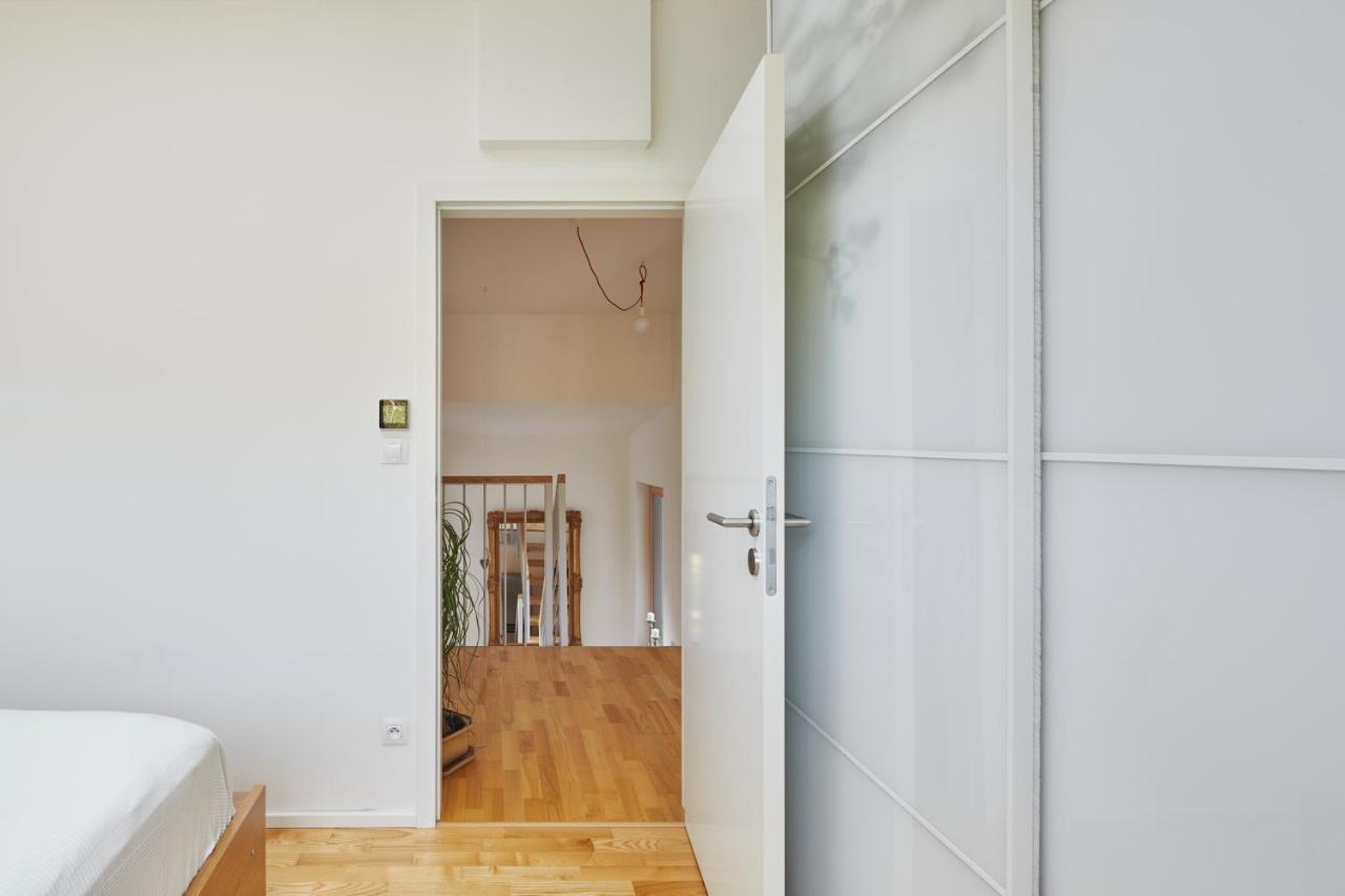 Days - W 2bdr - 3 Balconies - Garage - Next To Park Appartamento